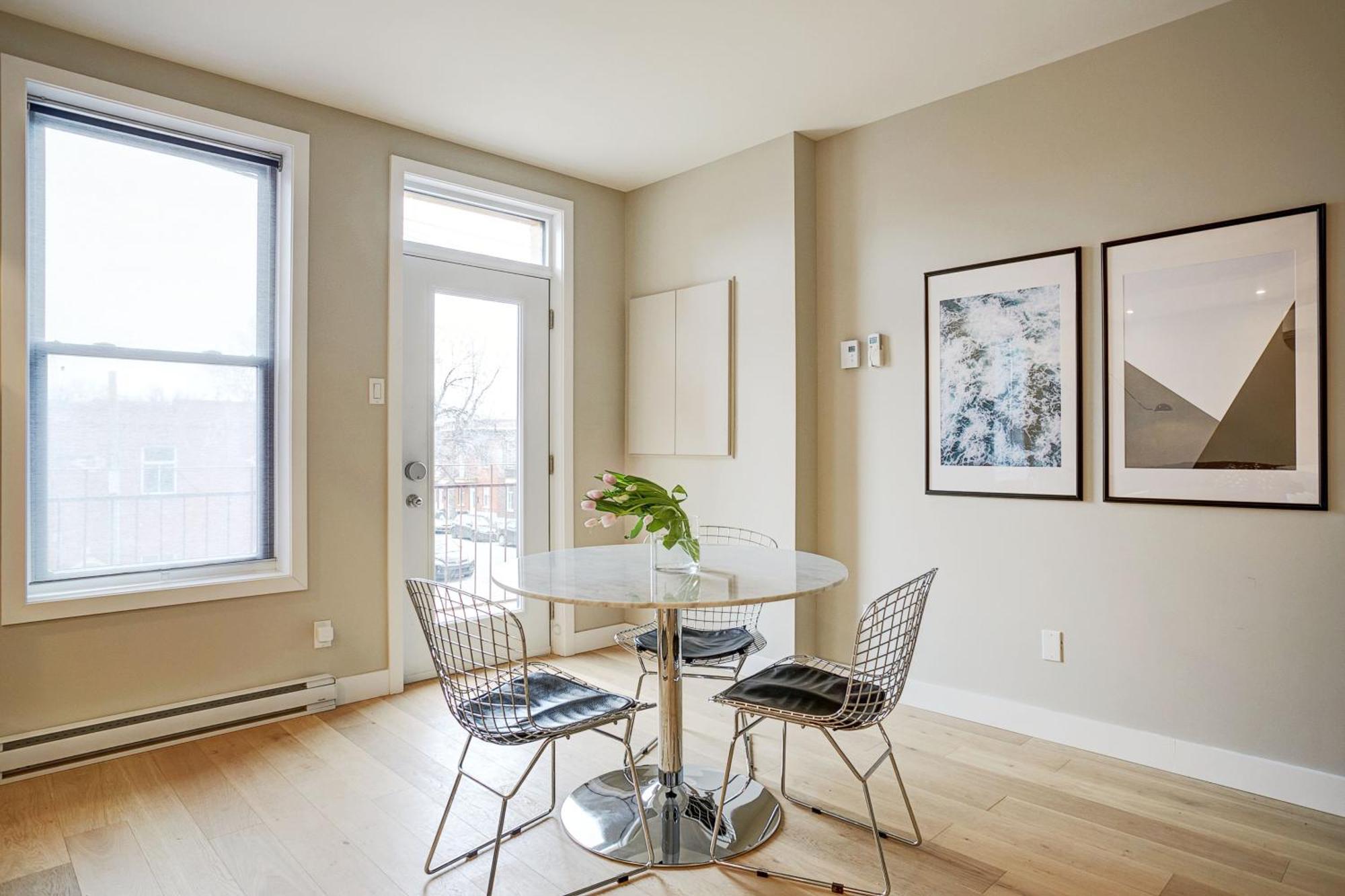 Explore Montreal From Sleek Contemporary Apartment By Den Stays Pokój zdjęcie